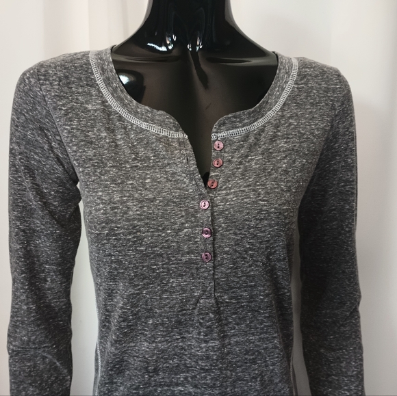 Derek Heart Womens Y2K Henley Top Medium Gray Burnout Fitted Layers Skater - Picture 2 of 8